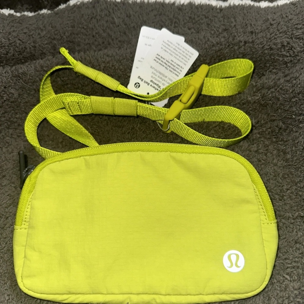 Lululemon Athletica Lime Green Everywhere Belt Bag Mini Ripstop NEW With Tags